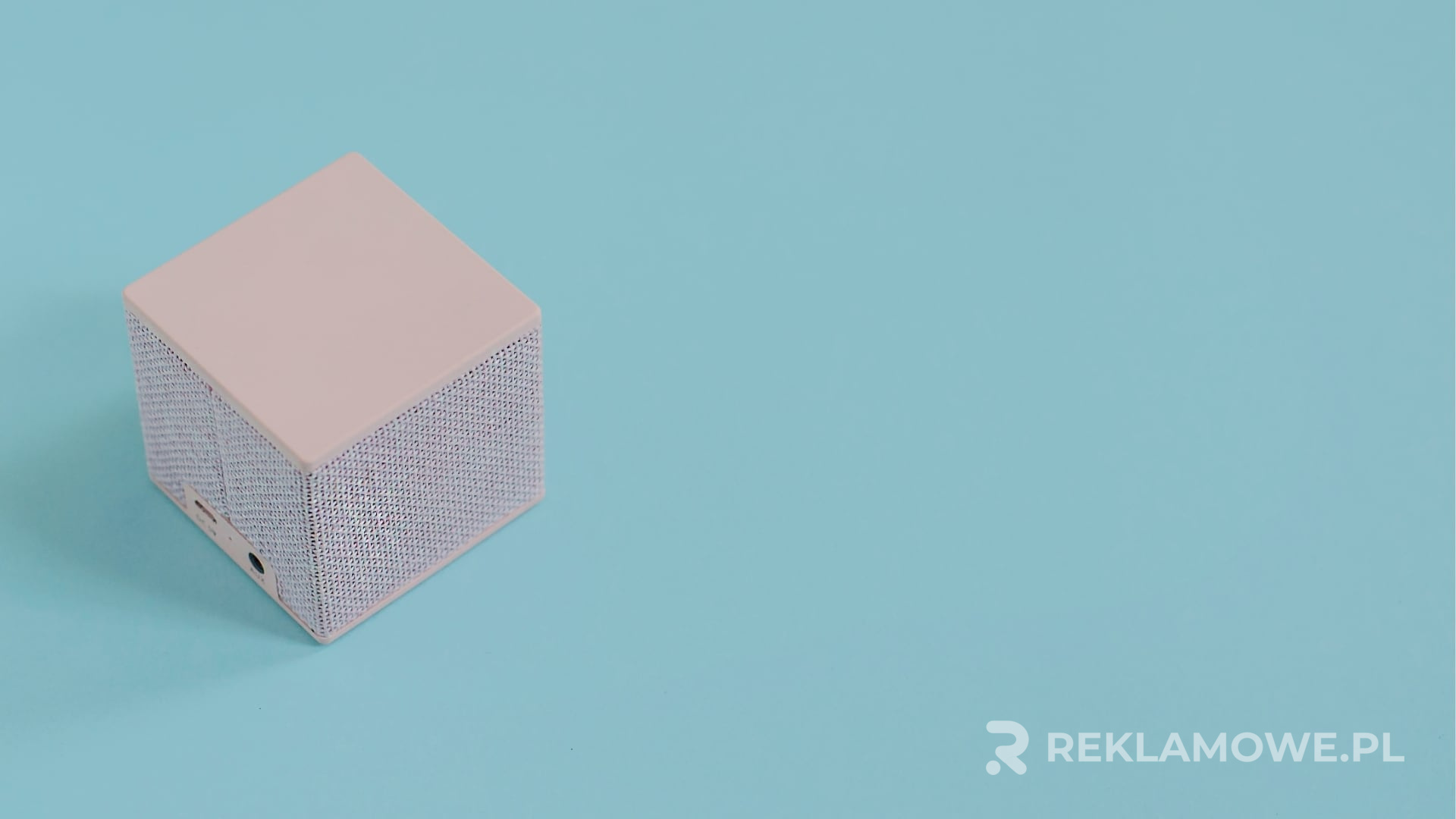 Integracja głośników reklamowych z innymi formami reklamy w kampanii marketingowej